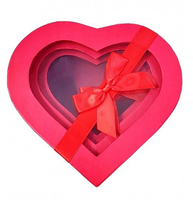 Darčeková krabica v tvare srdca červená s priesvitným vekom a mašľou